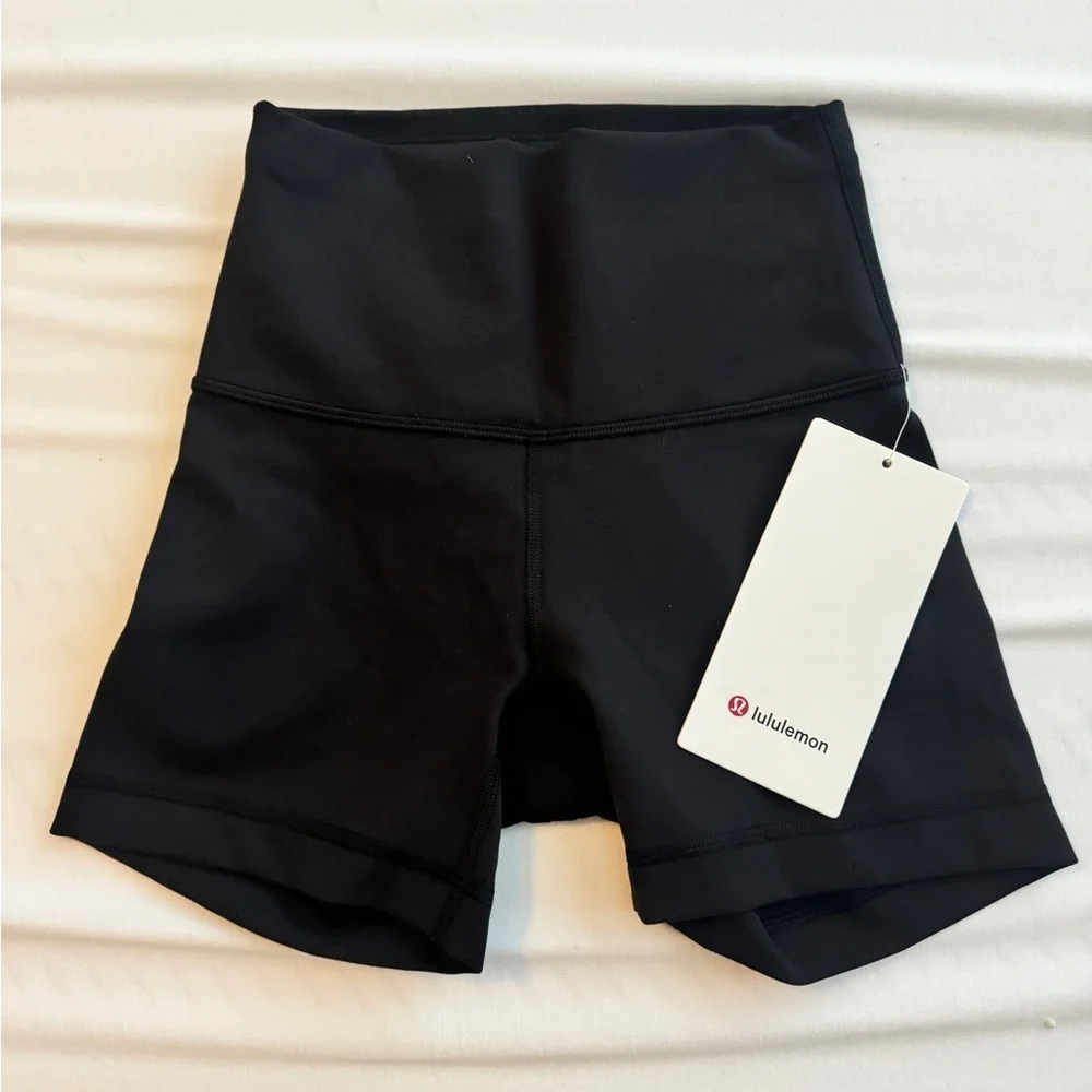 NWT Lululemon Wunder Train High-Rise Short 4